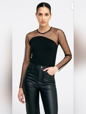 NWT Marcella Evelyn Top Size XL